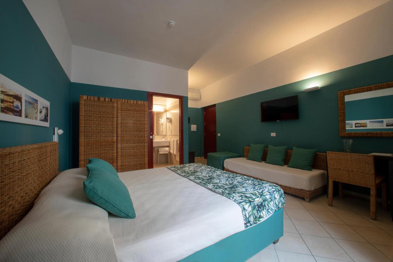 Insula Hotel Favignana Bagian luar foto