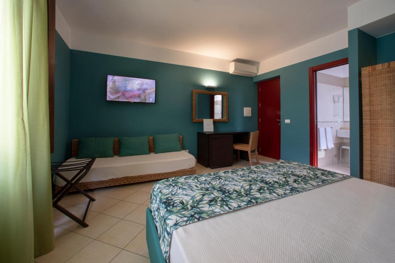 Insula Hotel Favignana Bagian luar foto