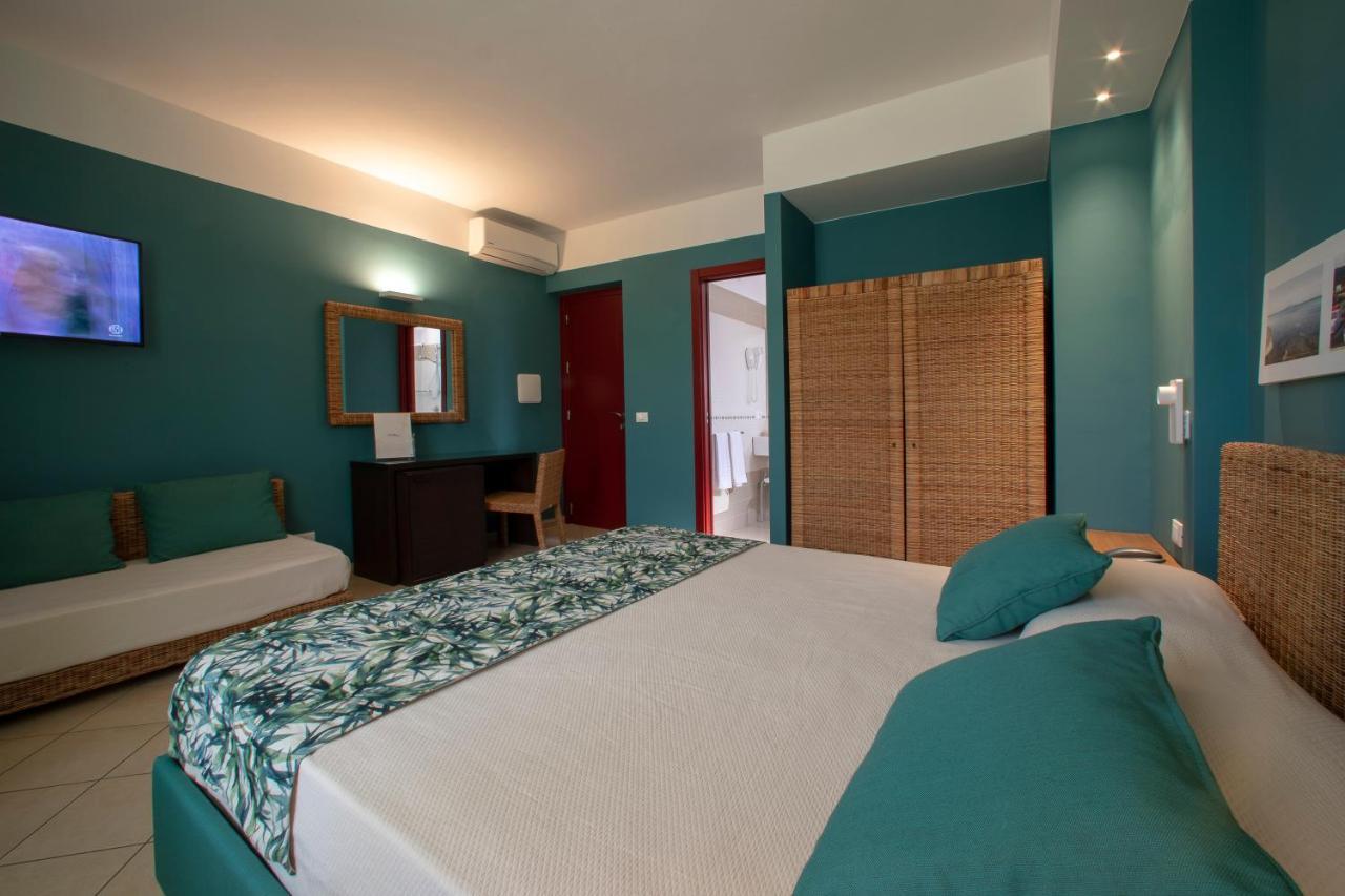 Insula Hotel Favignana Bagian luar foto